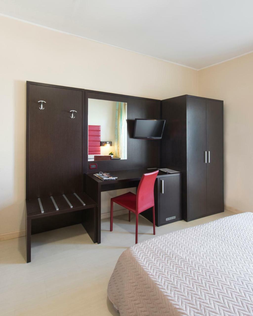 Grand Hotel Adriatico Монтесильвано Экстерьер фото