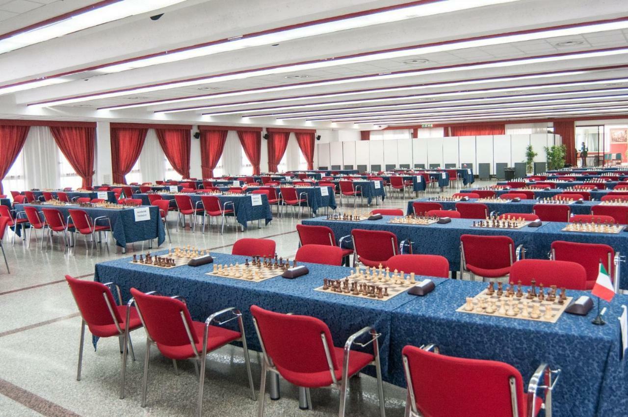 Grand Hotel Adriatico Монтесильвано Экстерьер фото