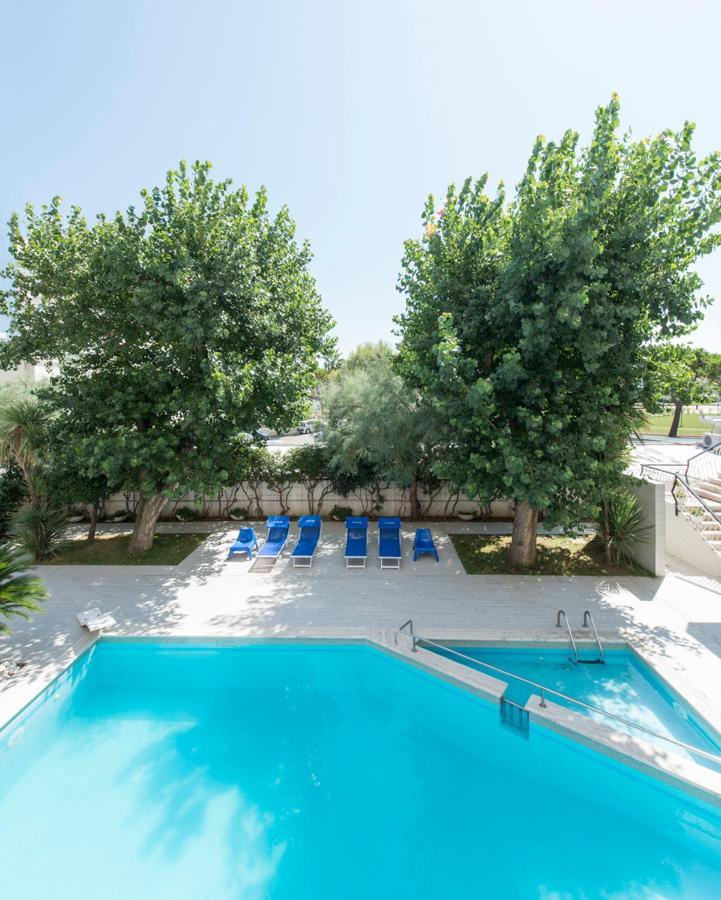 Grand Hotel Adriatico Монтесильвано Экстерьер фото
