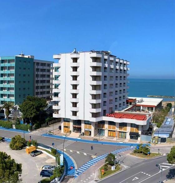 Grand Hotel Adriatico Монтесильвано Экстерьер фото